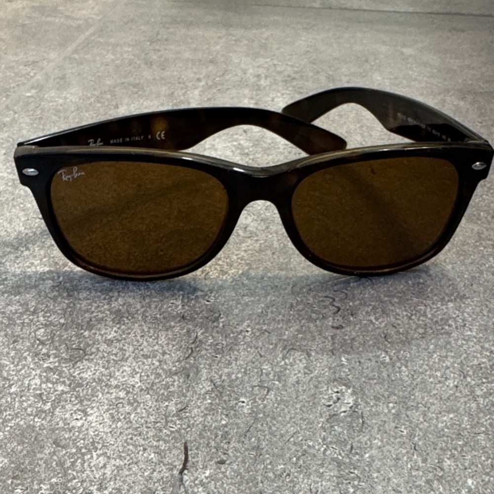 Ray-Ban Tortoise Wayfarer Sunglasses with Brown Lenses